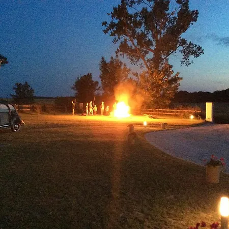 La Petite France Farma Parnowo